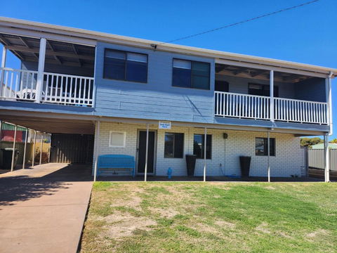 Sands Beach House - Accommodation Bookings 0