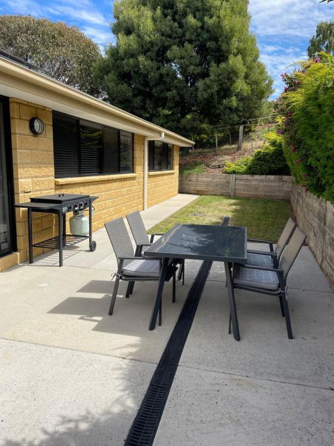 Sandstone Family Apartment - Accommodation Bookings 2