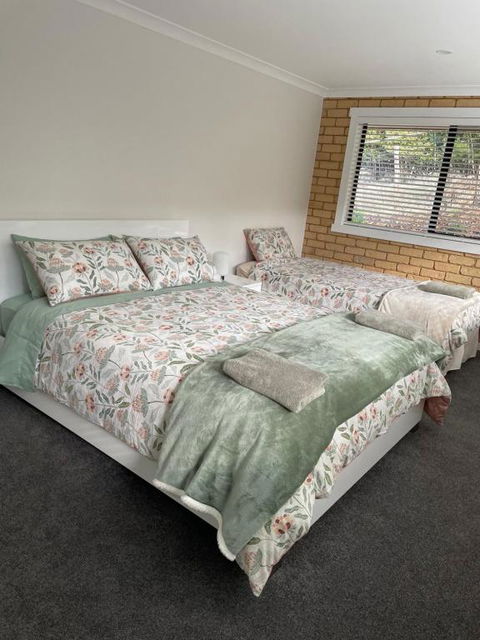 Sandstone Family Apartment - Accommodation Bookings 1