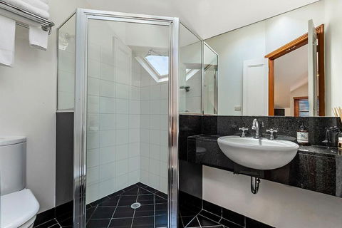 Sandstone Suites - In The Heart Of Port Fairy - Accommodation Bookings 3