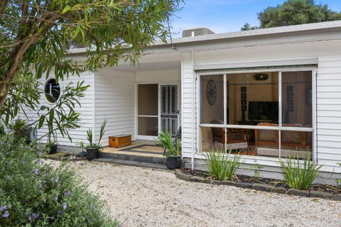 SANDY ANN At Lonnie - Accommodation Bookings 1