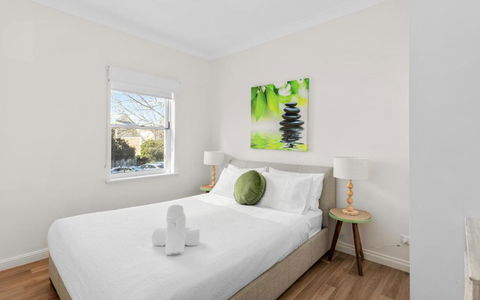 SEA BREEZE @ Smugglers Inn - Accommodation Bookings 0