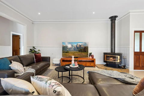 Sommerville Majestic Farm Manor Retreat 5bd 3Bth Pool Spa - Accommodation Bookings 1