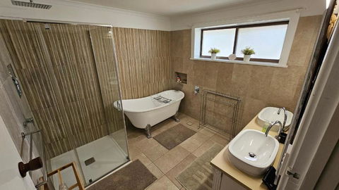 Spacious Holiday Home - Waikerie - Accommodation Bookings 2