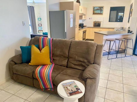 Spacious Retreat On Brenton In Tropical North Queensland - Accommodation Bookings 2