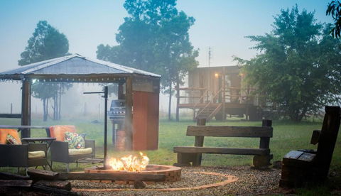 Straw House Farm - STANTHORPE - Accommodation Bookings 2