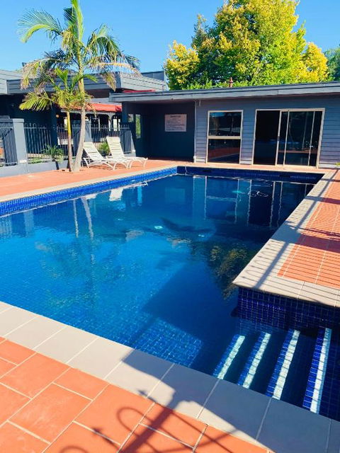 Sunshine Motor Inn - Accommodation Bookings 0