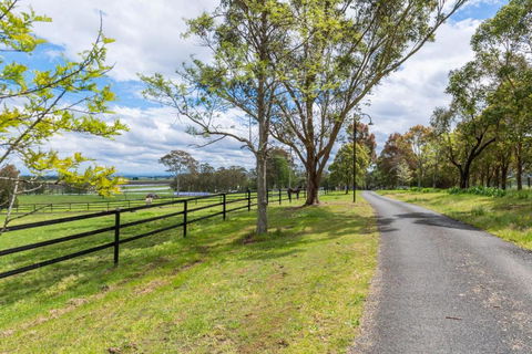 Tatbern Park Cottage Wallalong - Accommodation Bookings 2