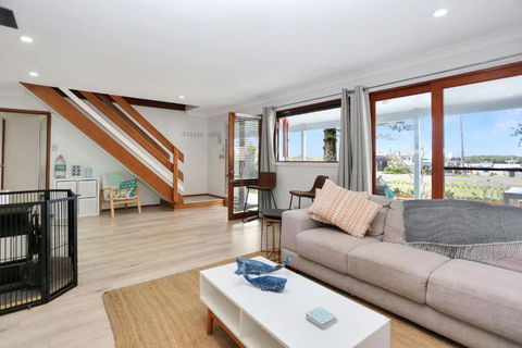 Tea Garden Waterfront Bliss - Accommodation Bookings 3