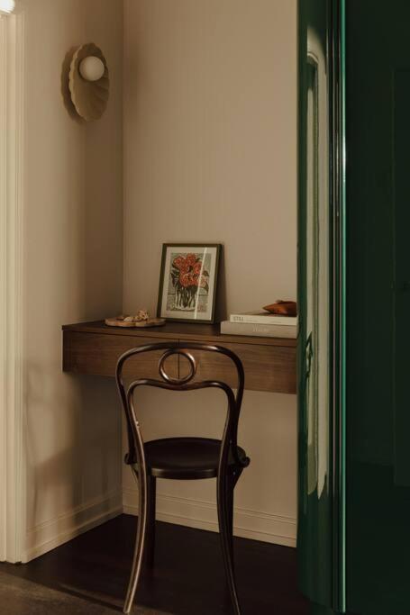 Tender Is The Stay - Luxury Designer 2BR Glenelg - Accommodation Bookings 1