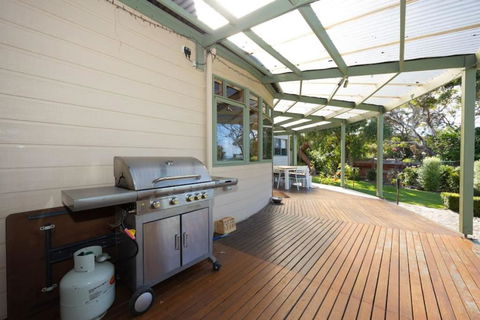 The Avenue - Accommodation Bookings 3