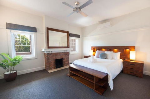 The Bank Apartment - Echuca Holiday Homes - Accommodation Bookings 3