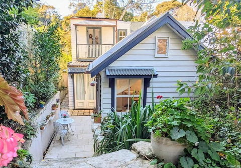 The Bath House Cosy &luxe Garden Cottage Near CBD - Accommodation Bookings 0