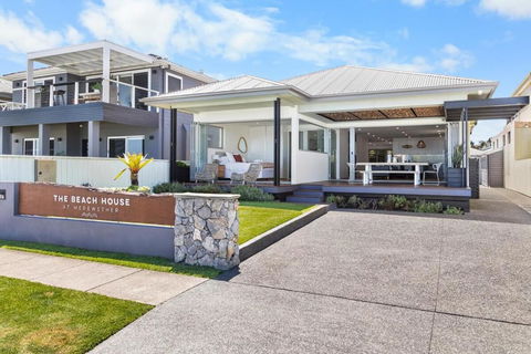 The Beach House At Merewether - Accommodation Bookings 2