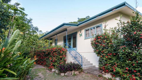 The Butterfly House, Beautiful Home Near The Beach - Accommodation Bookings 0