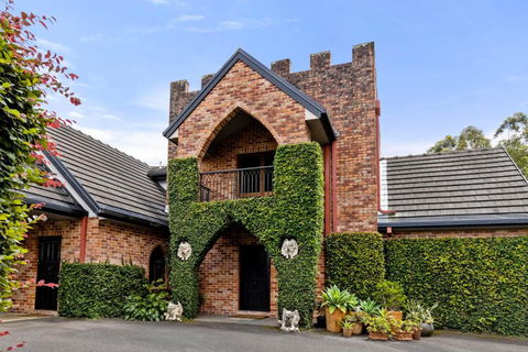 The Castle At Bonville - Accommodation Bookings 0