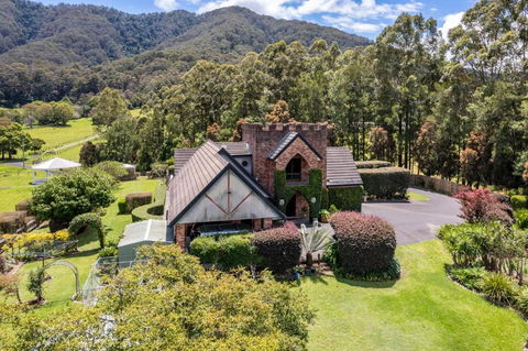 The Castle At Bonville - Accommodation Bookings 1