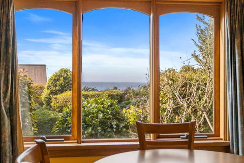 The Clocktower - Serene Stay At Herons Rise Vineyard - Accommodation Bookings 1