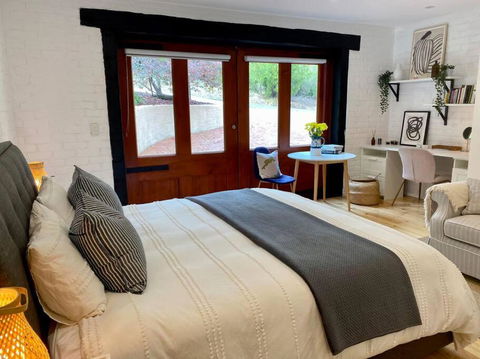 The Coach House - Accommodation Bookings 2