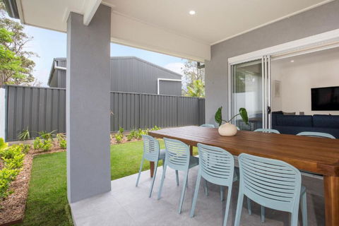 The Coast Beach - Pet Friendly - 2 Mins Walk To Bay - Accommodation Bookings 1