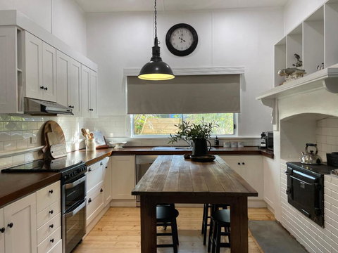 The Country House Maffra - Accommodation Bookings 1