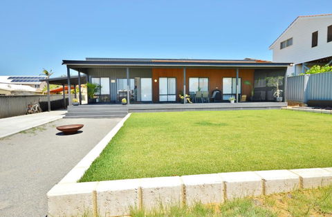 The Crab Shack - Kalbarri WA - Accommodation Bookings 0