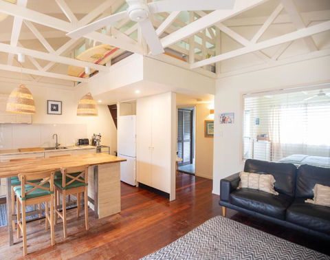 THE DUNES + 100M TO BEACH + POOL + EXCEPTIONAL LOCATION - Accommodation Bookings 1