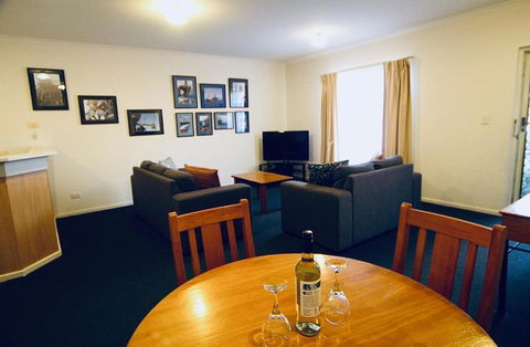 The Grand Apartments North Adelaide Parking - Accommodation Bookings 1