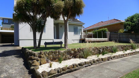 BEACHPOINT COTTAGE - Accommodation Bookings 2