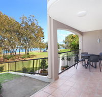 Beachport 14 - 2 BDRM Apt with Canal Views on Parkyn Pde - Accommodation Bookings
