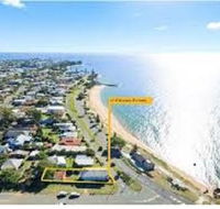 Beachside Queenslander - Accommodation Bookings