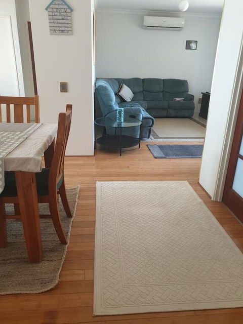 Beachside Retreat 2 - Accommodation Bookings 3