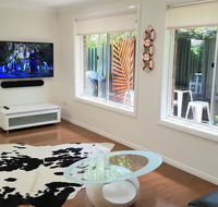 Beachside Villa Ettalong Beach