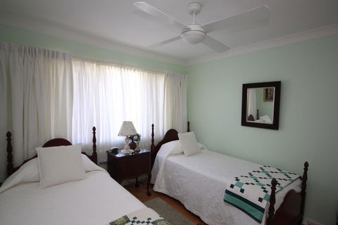 BEACHVIEW - 14 Second Ave , Bonny Hills - Accommodation Bookings 2