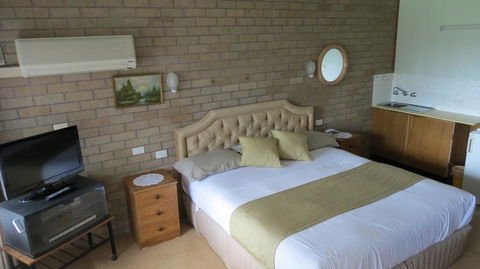 Beachview Motel - Adults Only - Accommodation Bookings 1