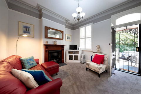 Beautiful Modern Historic Home Near Sydney Harbour - Accommodation Bookings 1