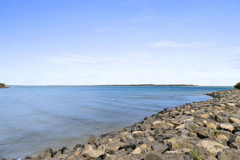 BEAUTY AND THE PEACE - INLET SIDE - Accommodation Bookings 2