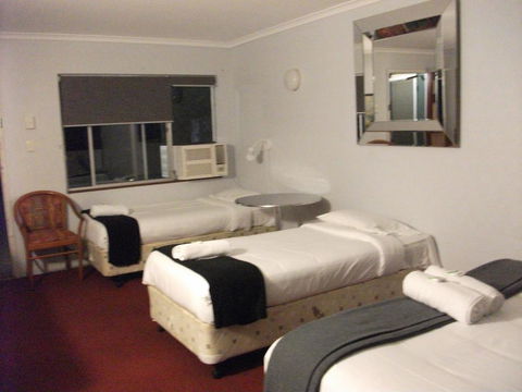 Beerwah Glasshouse Motel - Accommodation Bookings 3