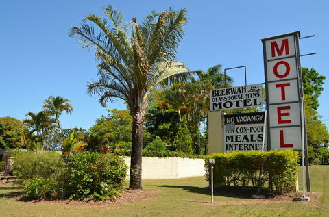 Beerwah Glasshouse Motel - Accommodation Bookings 0