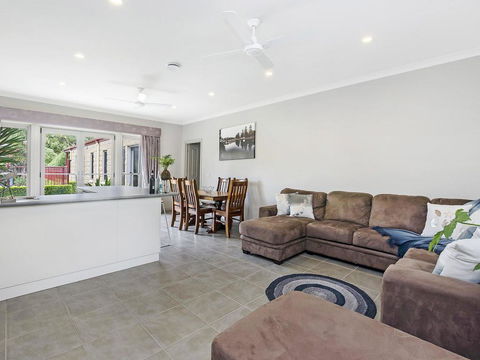 BEL MIREN - DUSTY MILLER - Accommodation Bookings 2