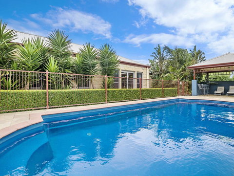 BEL MIREN - SARAH LOUISA - Accommodation Bookings 0