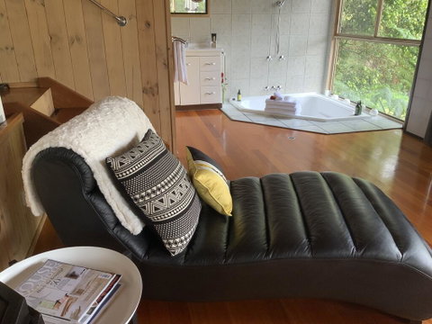 Belle's At Montville - Accommodation Bookings 3
