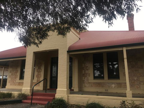 BELMONT 11 Bedroom Home In The Heart Of Victor Harbor - Accommodation Bookings 1