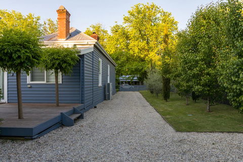 Belmont At Beechworth 2 Bedrooms, 2 Bathrooms, 2 Couples - Accommodation Bookings 3
