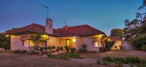 Benson House & Benson Lodge - Accommodation Bookings 0
