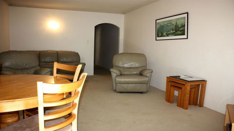 Bentley 3 - North Street - Accommodation Bookings 1