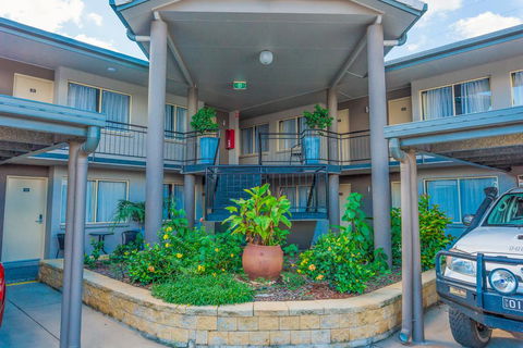 Best Western Plus The Stirling Rockhampton - Accommodation Bookings 3