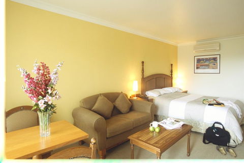 Best Western Plus The Tudor Box Hill - Accommodation Bookings 2