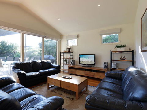 Between The Seas - Pet Friendly! - Accommodation Bookings 2