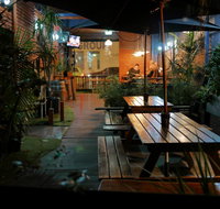 Bev and Mick's International Backpackers at Mcmahon's - Accommodation Bookings